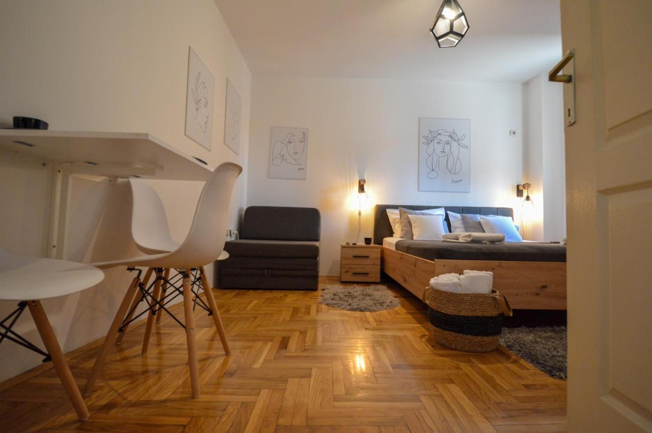 Studio 41 Novi Sad Buitenkant foto